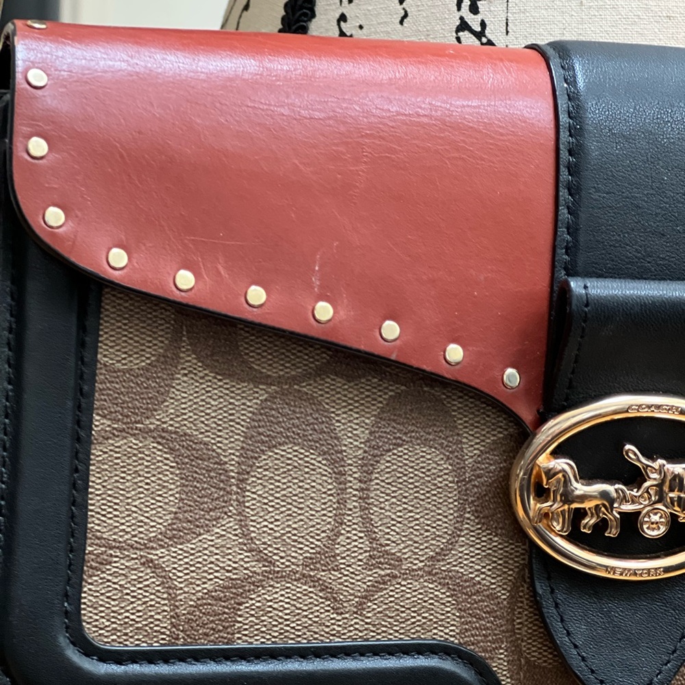Coach Signature Canvas and Pink Leather Bag - Picture 3 of 9